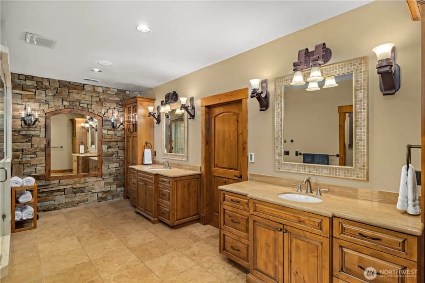 Property photo for 3607 E Lake Sammamish Shore Lane Ne, Sammamish photo 18