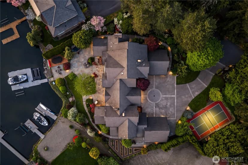 Property photo for 3607 E Lake Sammamish Shore Lane Ne, Sammamish