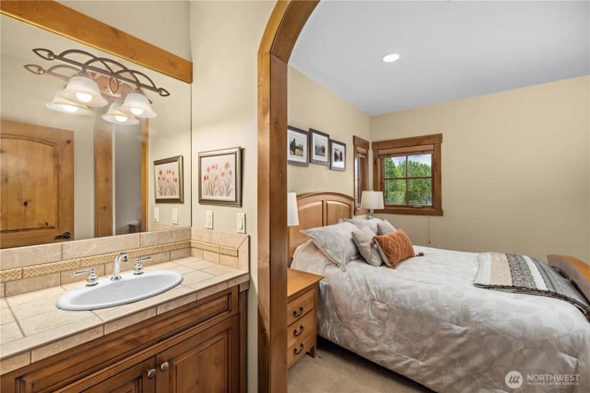 Property photo for 3607 E Lake Sammamish Shore Lane Ne, Sammamish photo 22