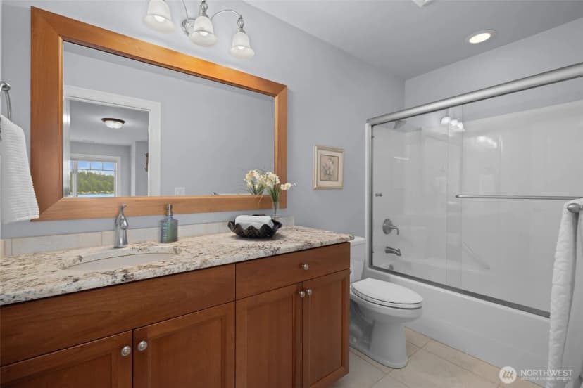 Property photo for 2727 E Lake Sammamish Parkway Ne, Sammamish photo 15