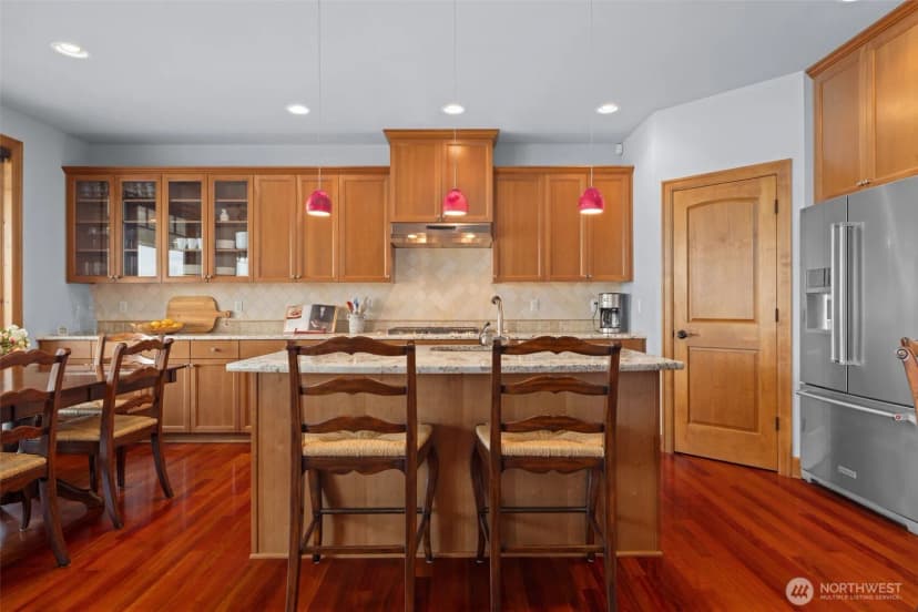 Property photo for 2727 E Lake Sammamish Parkway Ne, Sammamish photo 5