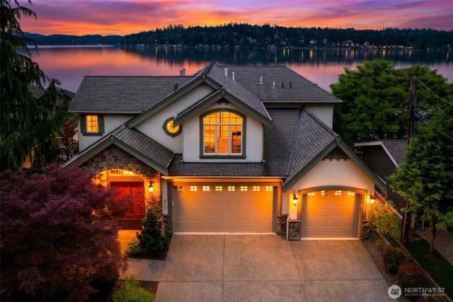 Property photo for 2727 E Lake Sammamish Parkway Ne, Sammamish photo 2