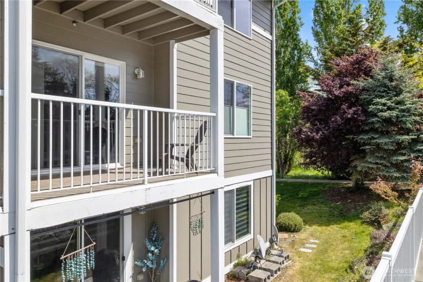 Property photo for 1670 Sw Mulberry Street #b201, Oak Harbor photo 32