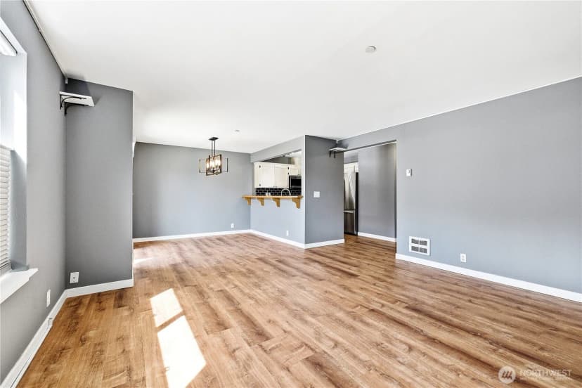 Property photo for 1670 Sw Mulberry Street #b201, Oak Harbor photo 17