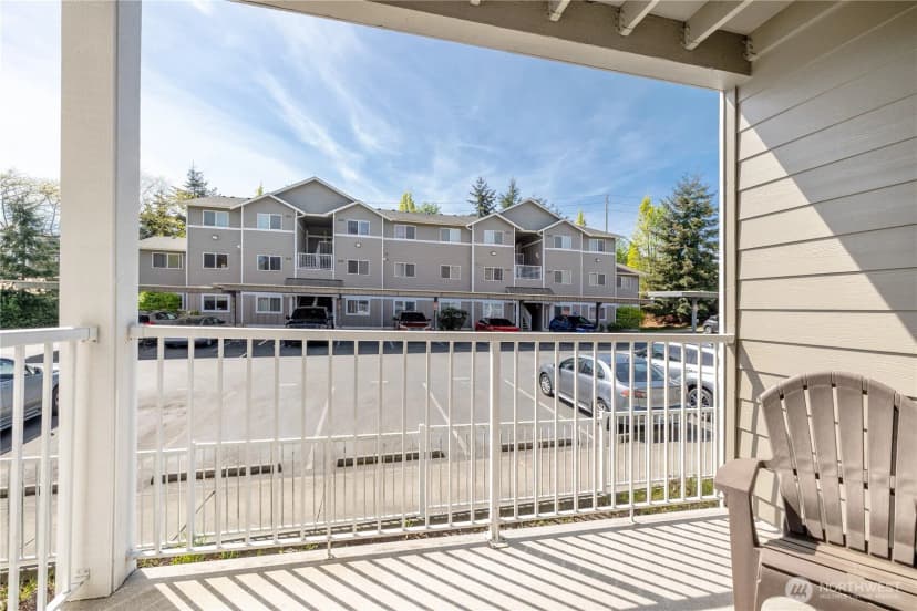 Property photo for 1670 Sw Mulberry Street #b201, Oak Harbor photo 13