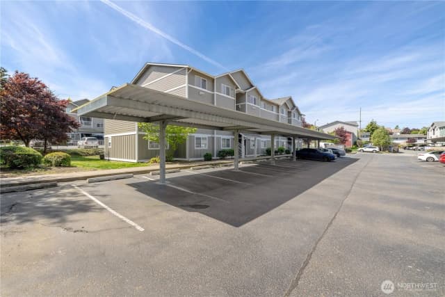 Property photo for 1670 Sw Mulberry Street #b201, Oak Harbor photo 2