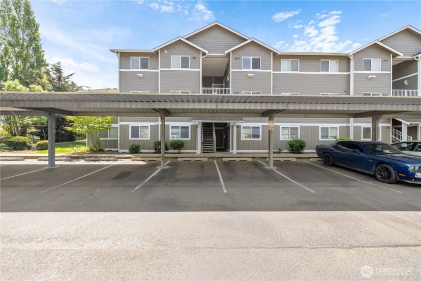 Property photo for 1670 Sw Mulberry Street #b201, Oak Harbor photo 3