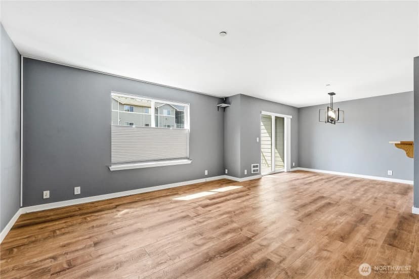 Property photo for 1670 Sw Mulberry Street #b201, Oak Harbor photo 16