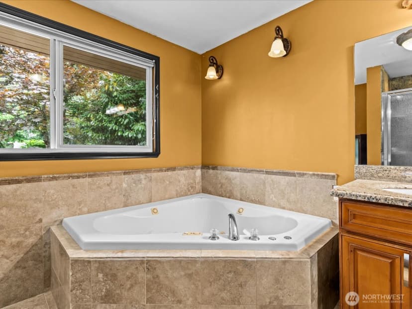 Property photo for 14445 5th Avenue S, Burien photo 16