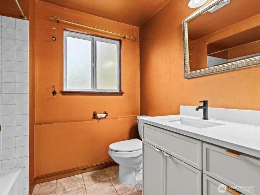 Property photo for 14445 5th Avenue S, Burien photo 30