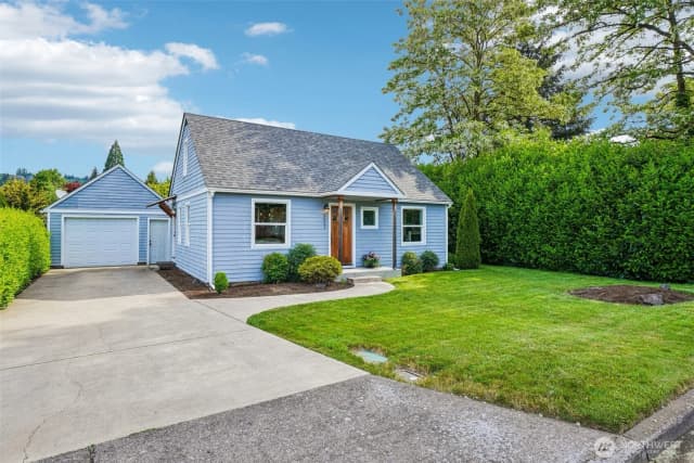 Property photo for 3021 Se 3rd Avenue, Camas photo 2