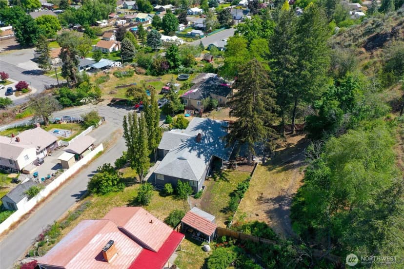 Property photo for 144 Montvu Drive, Omak photo 40