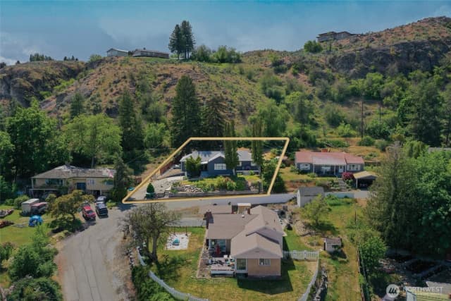 Property photo for 144 Montvu Drive, Omak