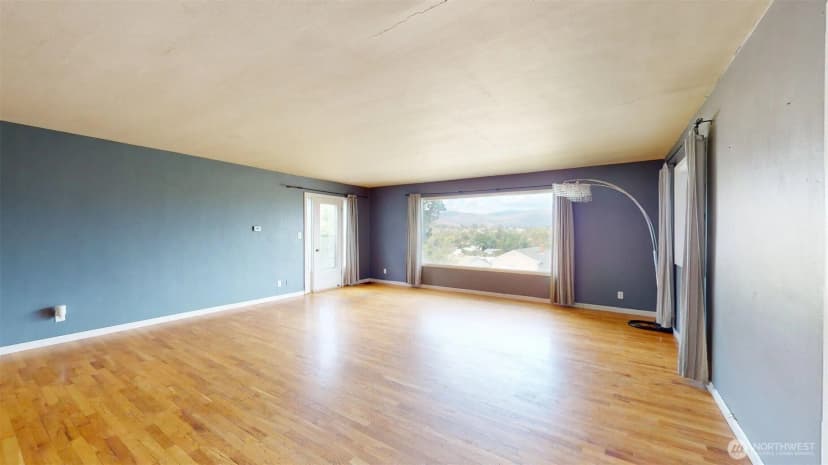 Property photo for 144 Montvu Drive, Omak photo 8