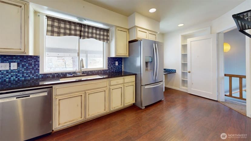 Property photo for 144 Montvu Drive, Omak photo 12