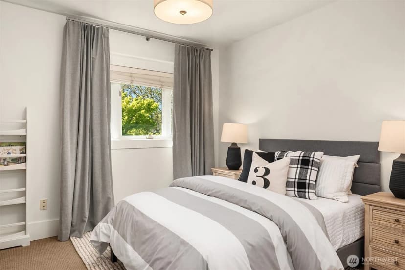 Property photo for 216 30th Avenue S, Seattle photo 19