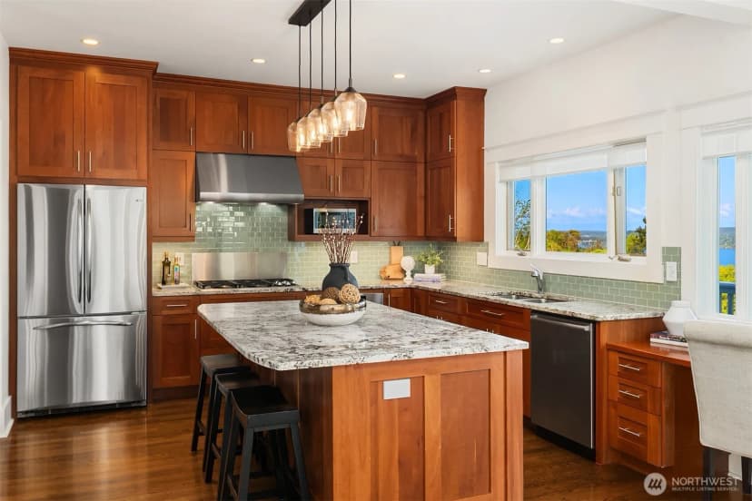 Property photo for 216 30th Avenue S, Seattle photo 13