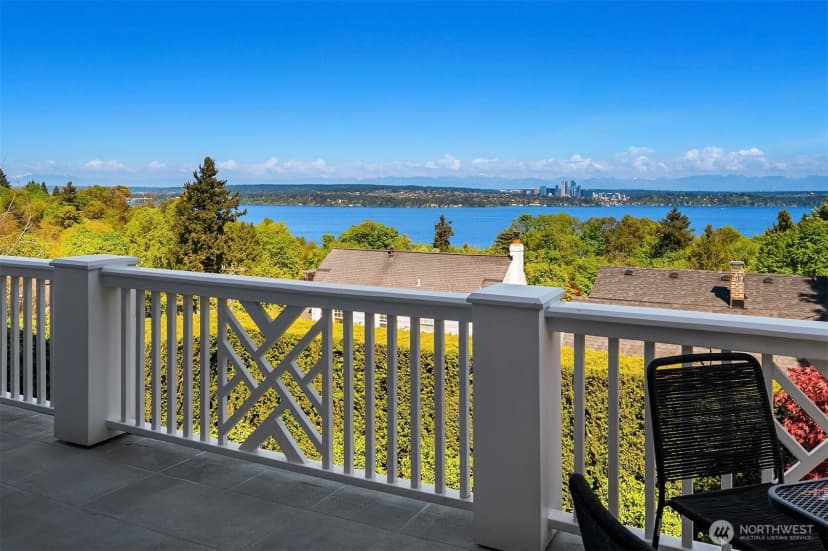Property photo for 216 30th Avenue S, Seattle photo 12