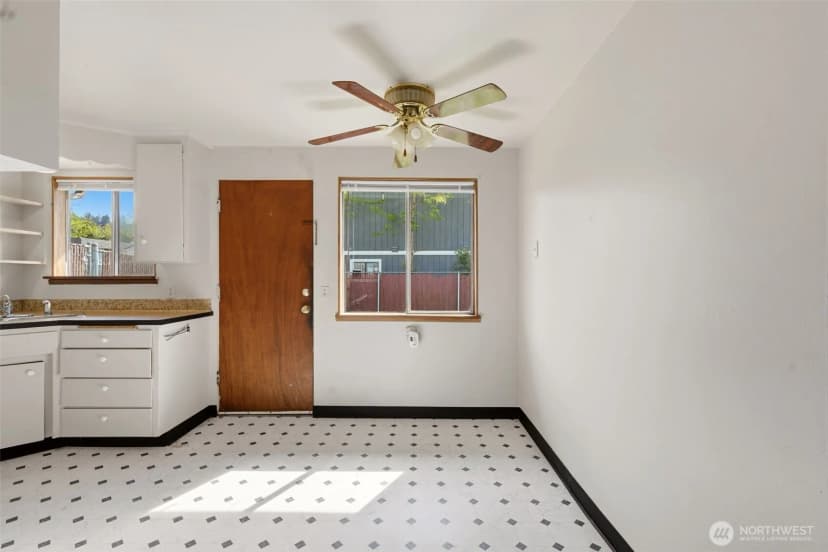 Property photo for 327 S Street Se, Auburn photo 15