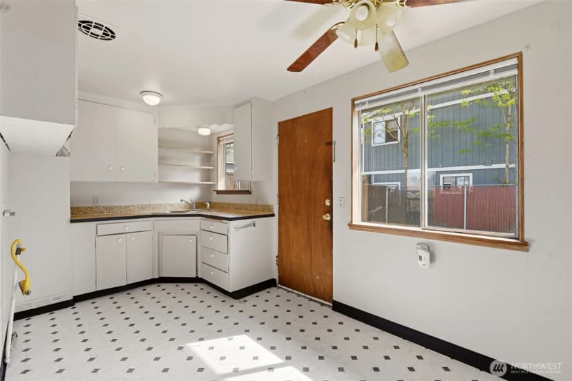 Property photo for 327 S Street Se, Auburn photo 12
