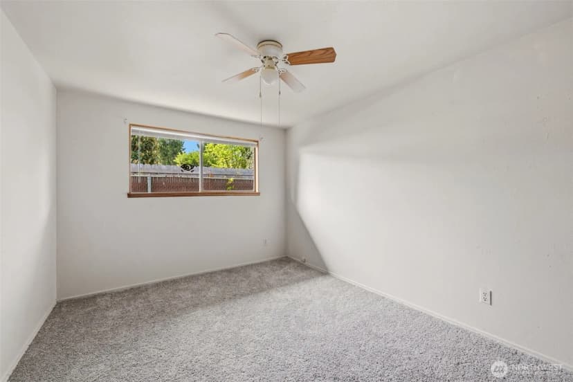 Property photo for 327 S Street Se, Auburn photo 19