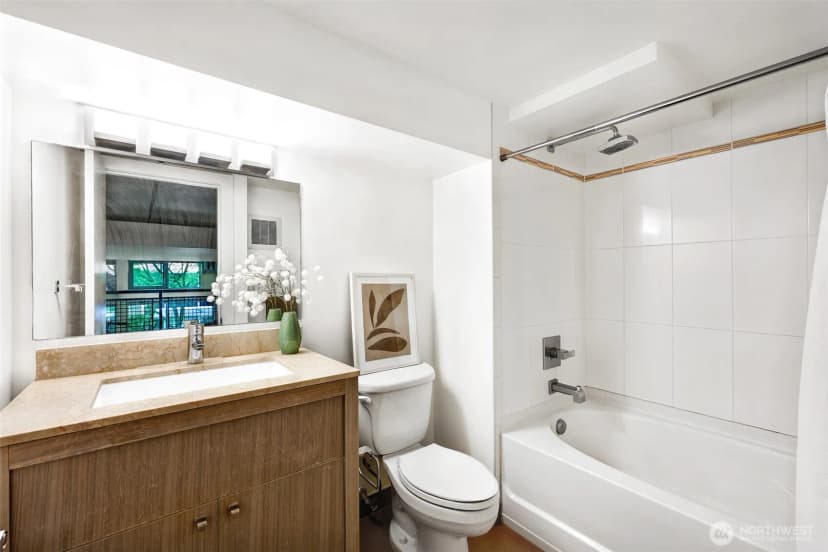 Property photo for 530 Broadway E #114, Seattle photo 20