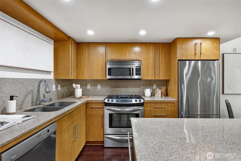 Property photo for 530 Broadway E #114, Seattle photo 12