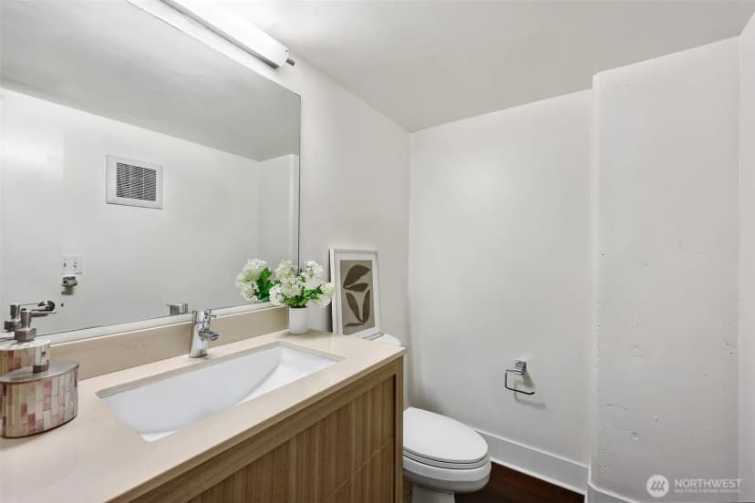 Property photo for 530 Broadway E #114, Seattle photo 14