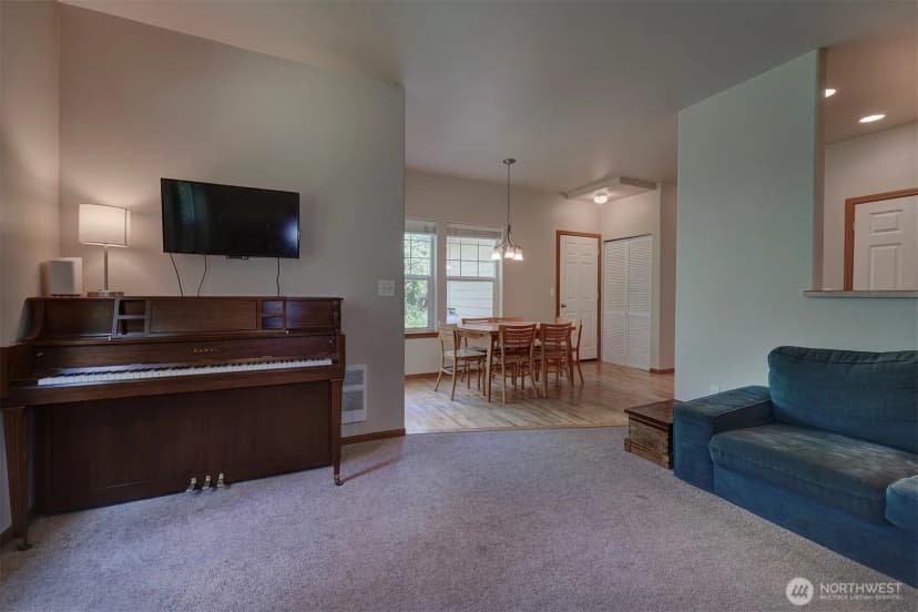 Property photo for 10648 Ne Kingston Meadow Circle, Kingston photo 14