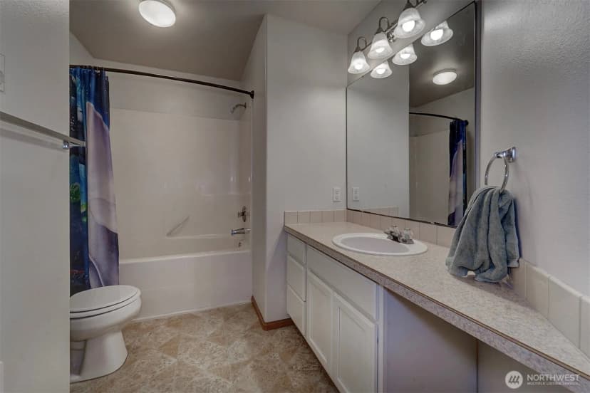 Property photo for 10648 Ne Kingston Meadow Circle, Kingston photo 32