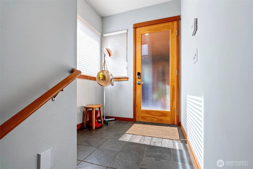 Property photo for 609 Fawcett Avenue, Tacoma photo 5