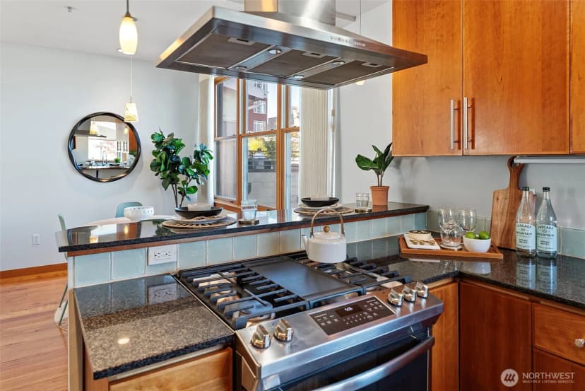 Property photo for 609 Fawcett Avenue, Tacoma photo 16
