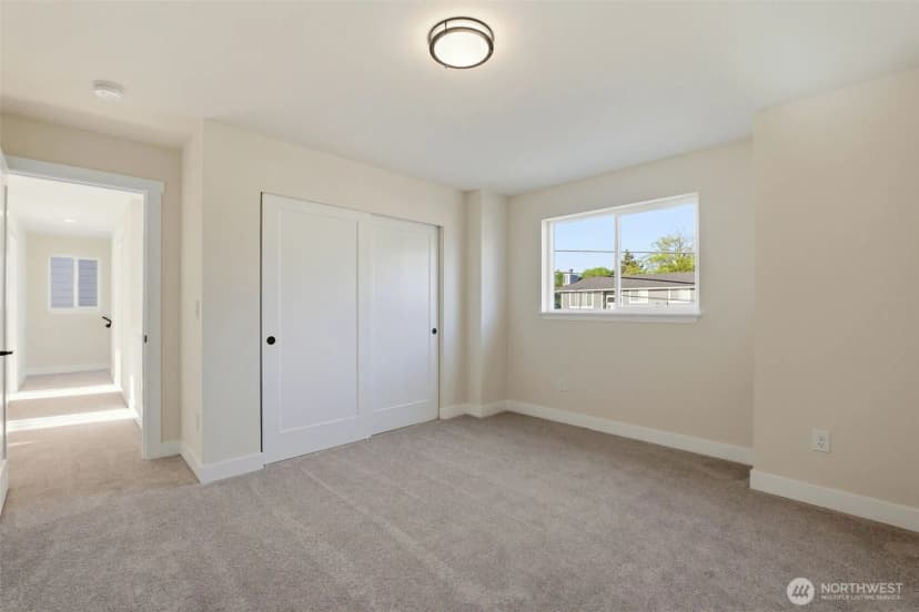 Property photo for 3058 44th Avenue Ne, Tacoma photo 19