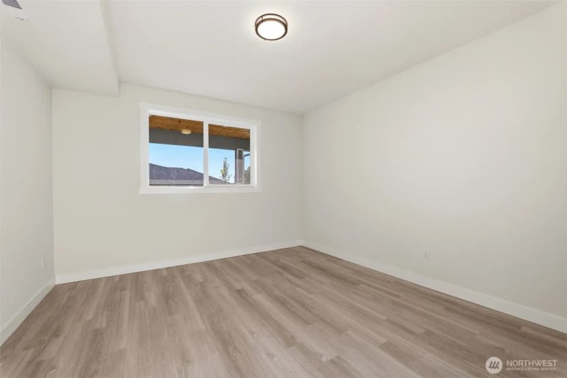 Property photo for 3058 44th Avenue Ne, Tacoma photo 21