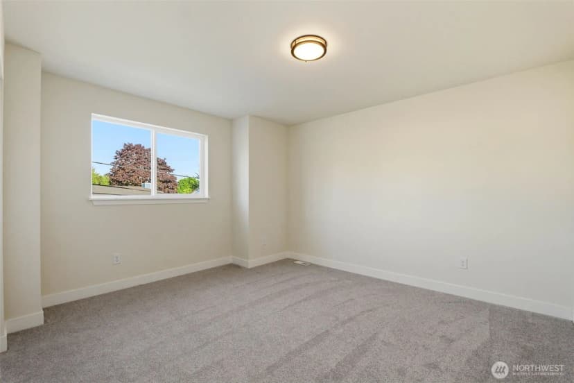 Property photo for 3058 44th Avenue Ne, Tacoma photo 26