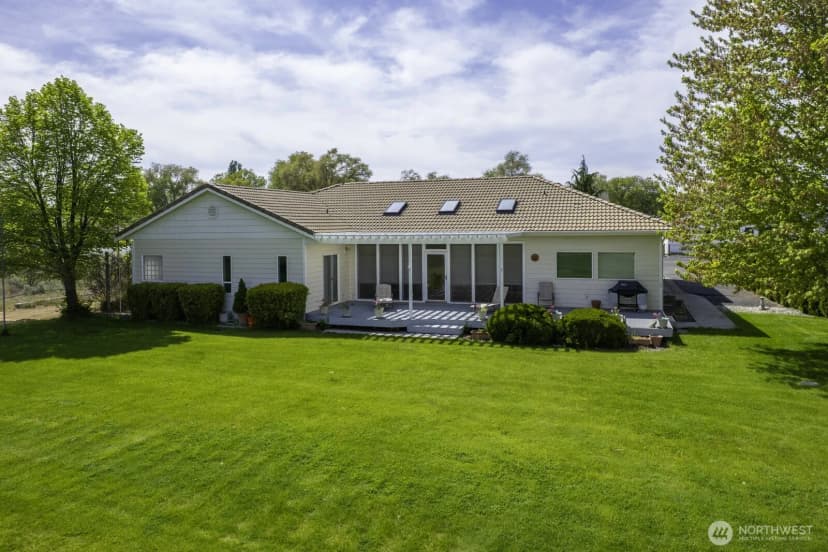 Property photo for 19185 St. Andrews Drive Nw, Soap Lake