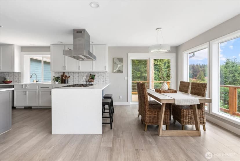 Property photo for 14076 Rosario Road, Anacortes photo 12