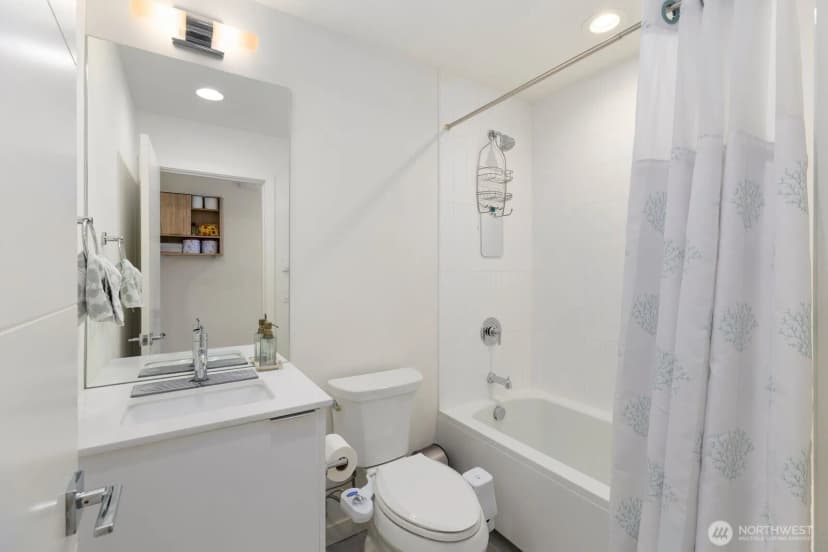 Property photo for 3727 S Dawson Street #unit C, Seattle photo 14