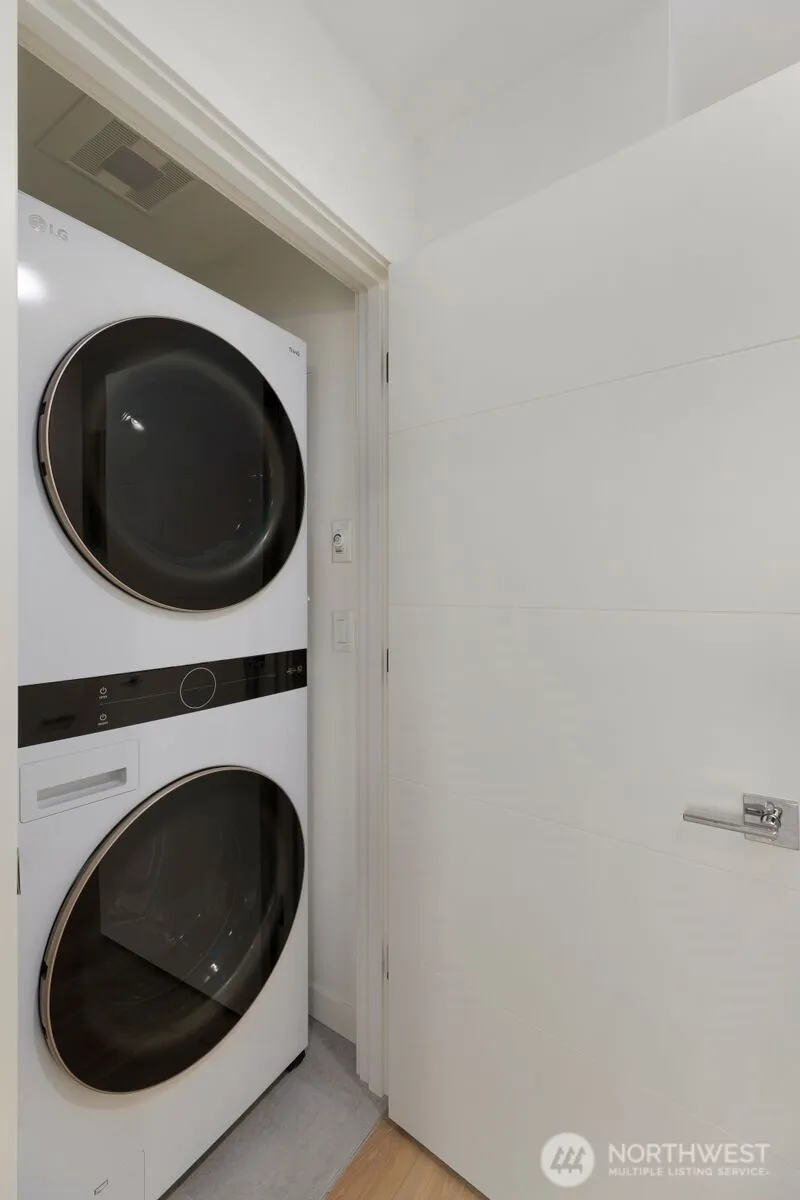 Property photo for 3727 S Dawson Street #unit C, Seattle photo 13
