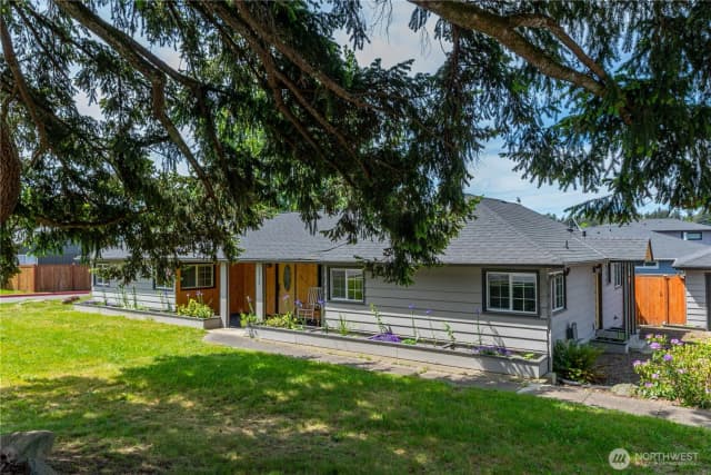 Property photo for 1717 S 18th Street, Mount Vernon