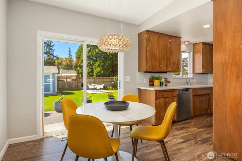 Property photo for 16021 15th Avenue Sw, Burien photo 8