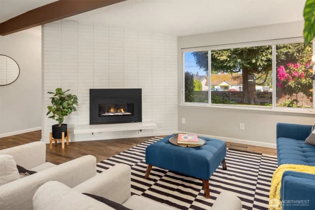Property photo for 16021 15th Avenue Sw, Burien photo 4