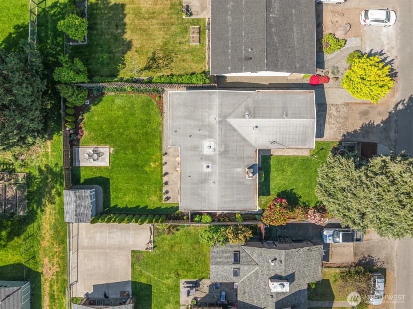 Property photo for 16021 15th Avenue Sw, Burien photo 33