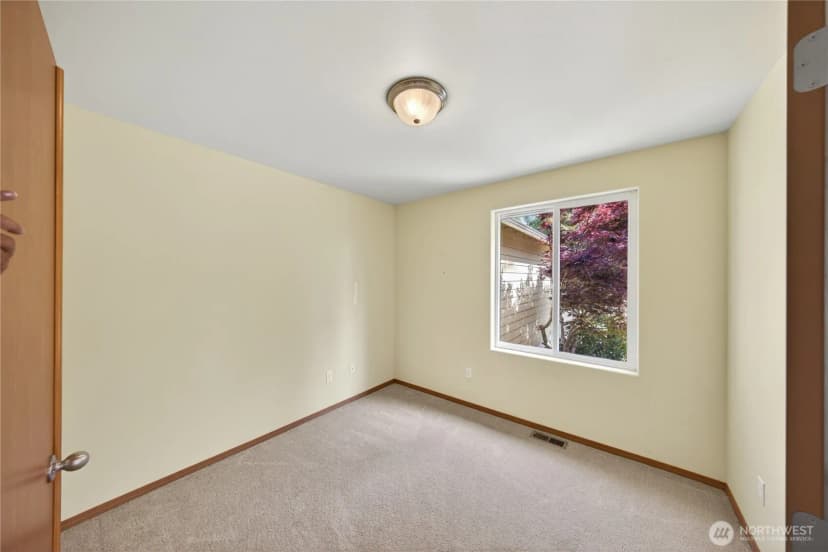Property photo for 325 Snohomish Drive, La Conner photo 11