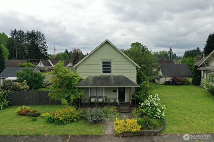 Property photo for 612 W Cherry Street, Centralia photo 2