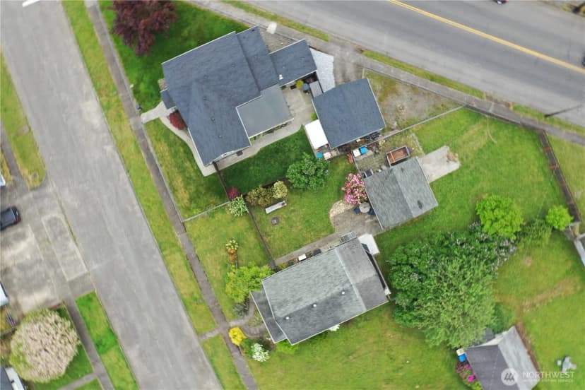 Property photo for 612 W Cherry Street, Centralia photo 6