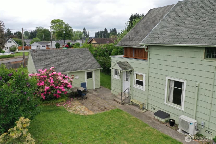 Property photo for 612 W Cherry Street, Centralia photo 4