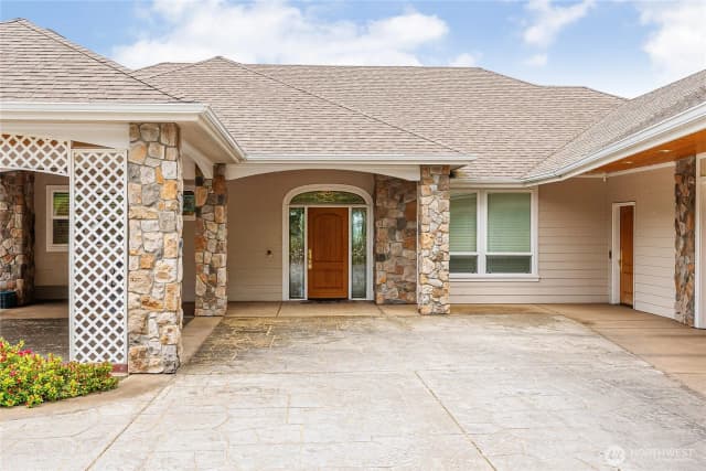 Property photo for 4111 Samish Crest Drive, Bellingham photo 4