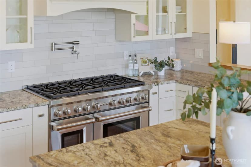 Property photo for 3915 Bayview Lane, Gig Harbor photo 15