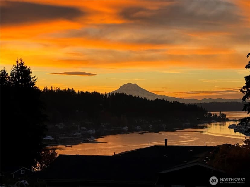 Property photo for 3915 Bayview Lane, Gig Harbor photo 38